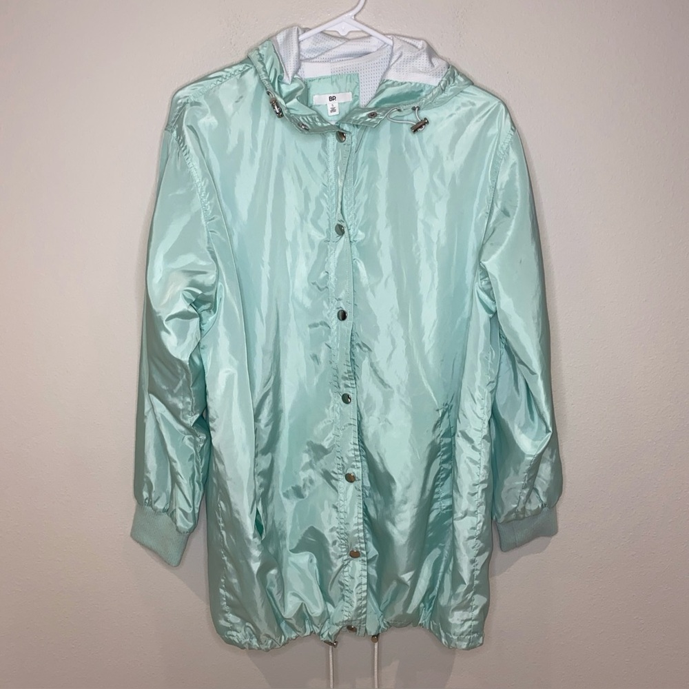BP. Mint Green Lightweight Hooded Rain Jacket Woman’s‎ Size Small Snap Closure
